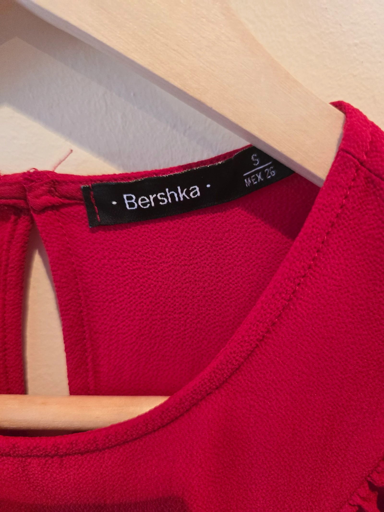Asymmetric ruffle red blouse Bershka – photo 4